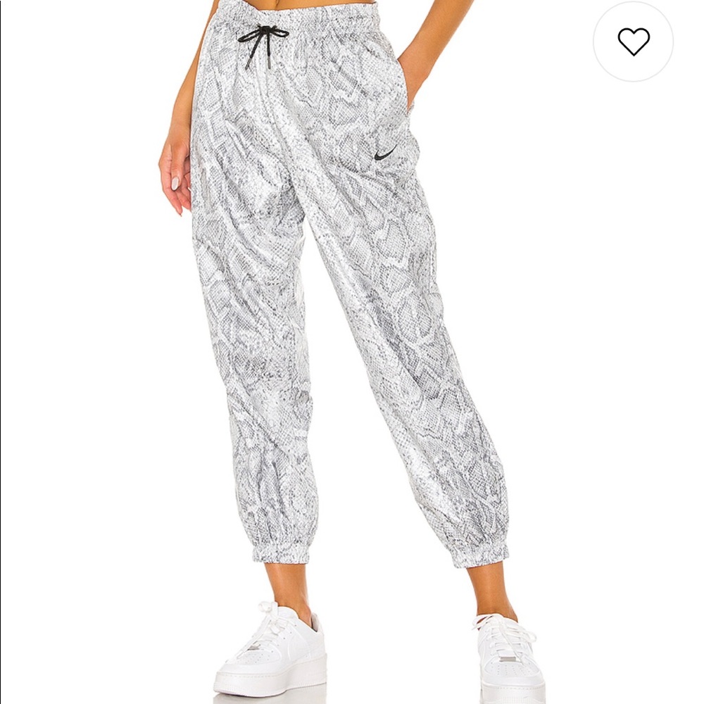Nike Python Joggers